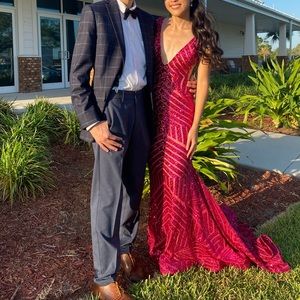 Gorgeous hot pink jovani glittery prom dress